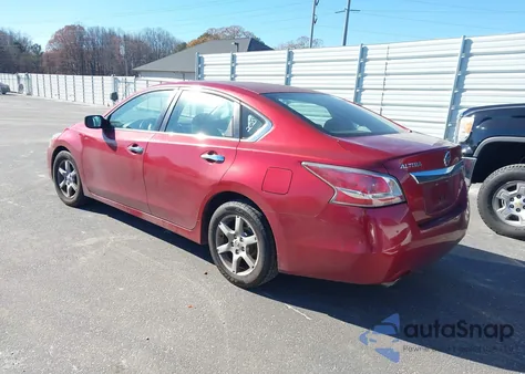 2015 Nissan Altima 2.5/2.5 S/2.5 Sl/2.5 Sv из США, поврежденный, VIN 1N4AL3AP0FC297227